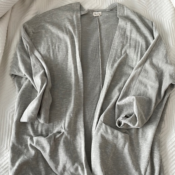 DONNI. Sweaters - Light grey 3/4 sleeve cardigan